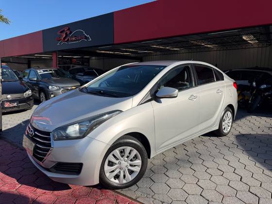 HYUNDAI HB20S 1.6 COMFORT PLUS 16V FLEX 4P MANUAL HYUNDAI HB20S 1.6 COMFORT PLUS 16V FLEX 4P MANUAL